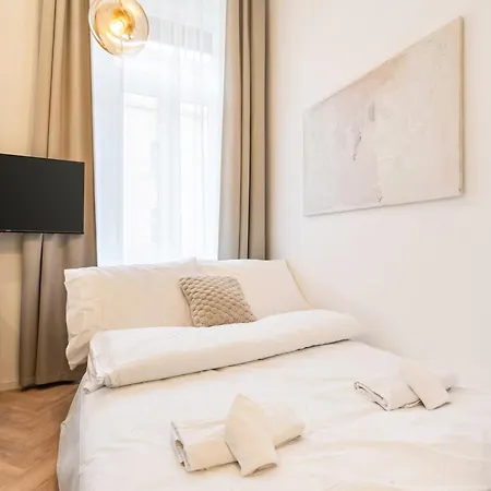 E22 - Boutique Apartments, Location By Bqa * Budapest