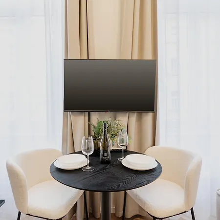 E22 - Boutique Apartments, Location By Bqa * Budapest